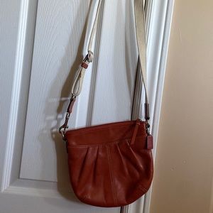 Vintage coach crossbody purse